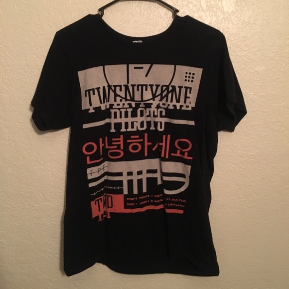 Hot Topic Tops - Twenty One Pilots T-Shirt